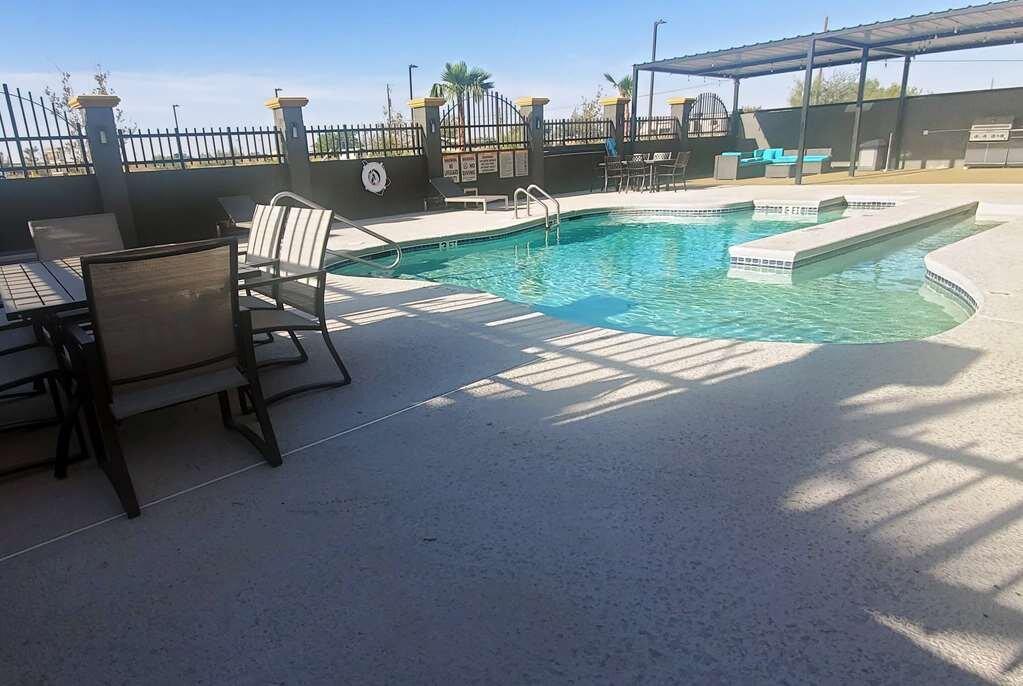 La Quinta Inn & Suites By Wyndham Fort Stockton Northeast Extérieur photo